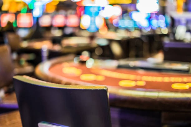 sumobola platform interface showing live dealer tables and sports betting options across mobile and desktop